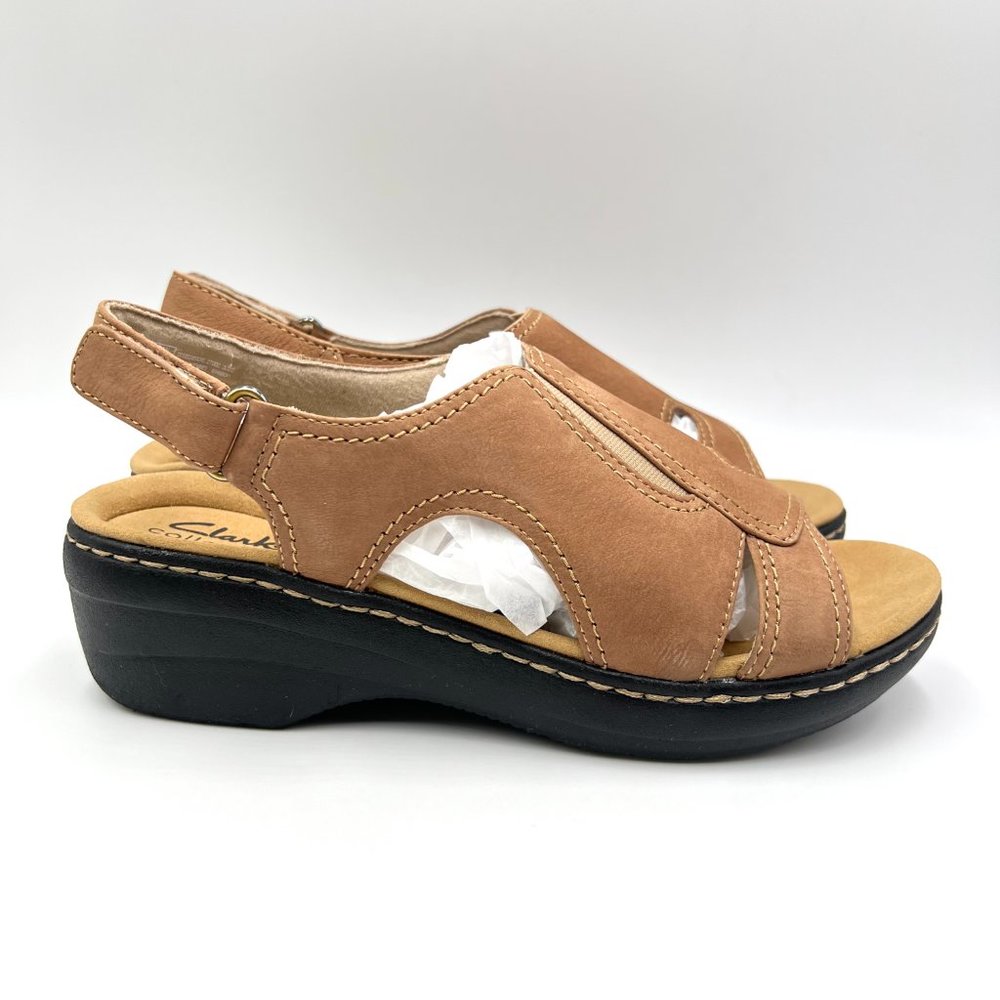 Clarks Size 7 Merliah Style Tan Brown Sand Leather Comfort Wedge Sandals Shoes